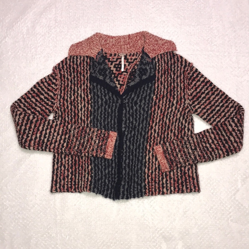 Free People Wool Alpaca Blend Sweater Snap Front Split Back Collared Size Small
